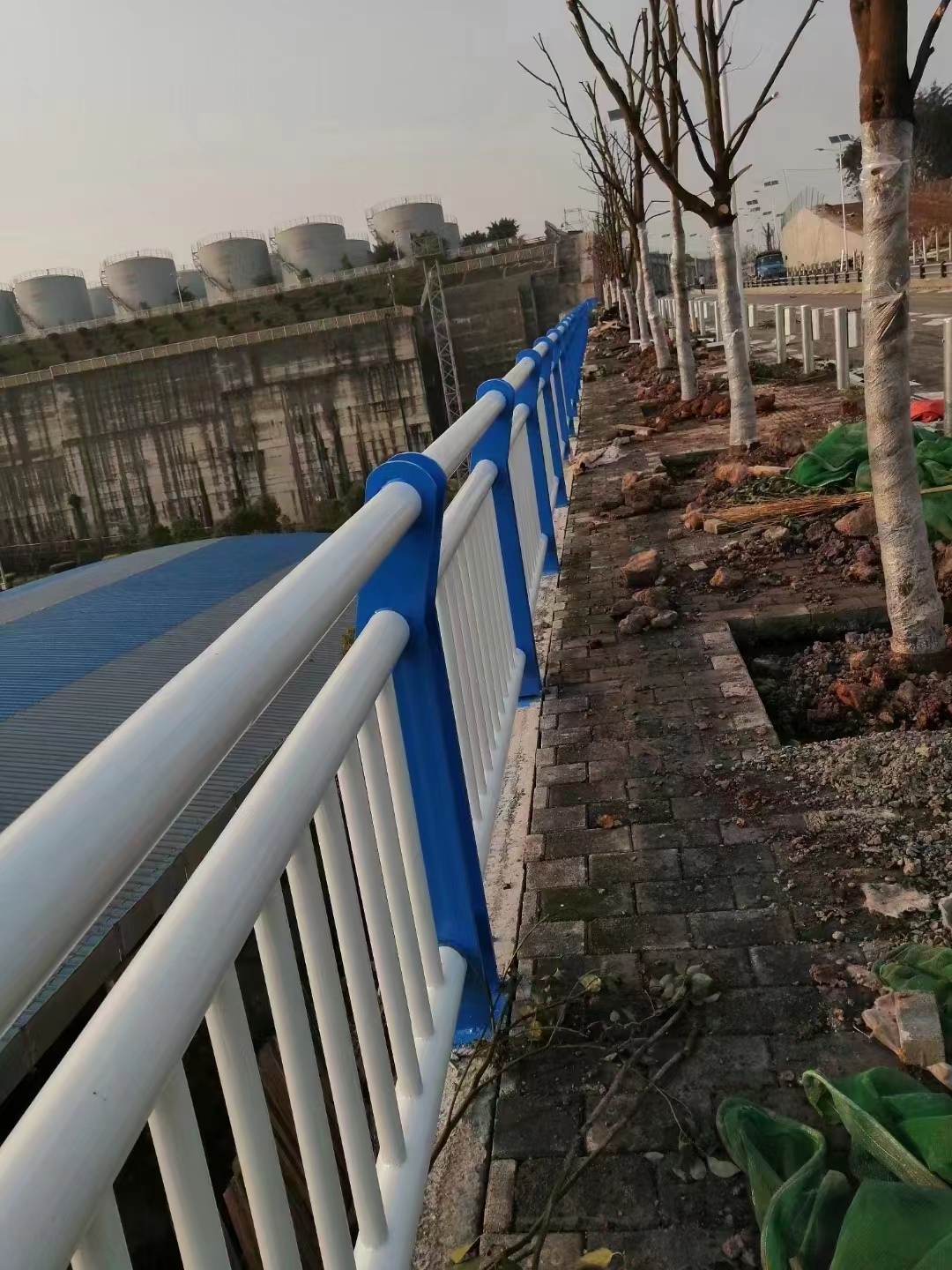 防撞護欄